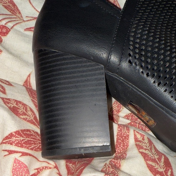 Soda Black Heeled Boots - Picture 9 of 11